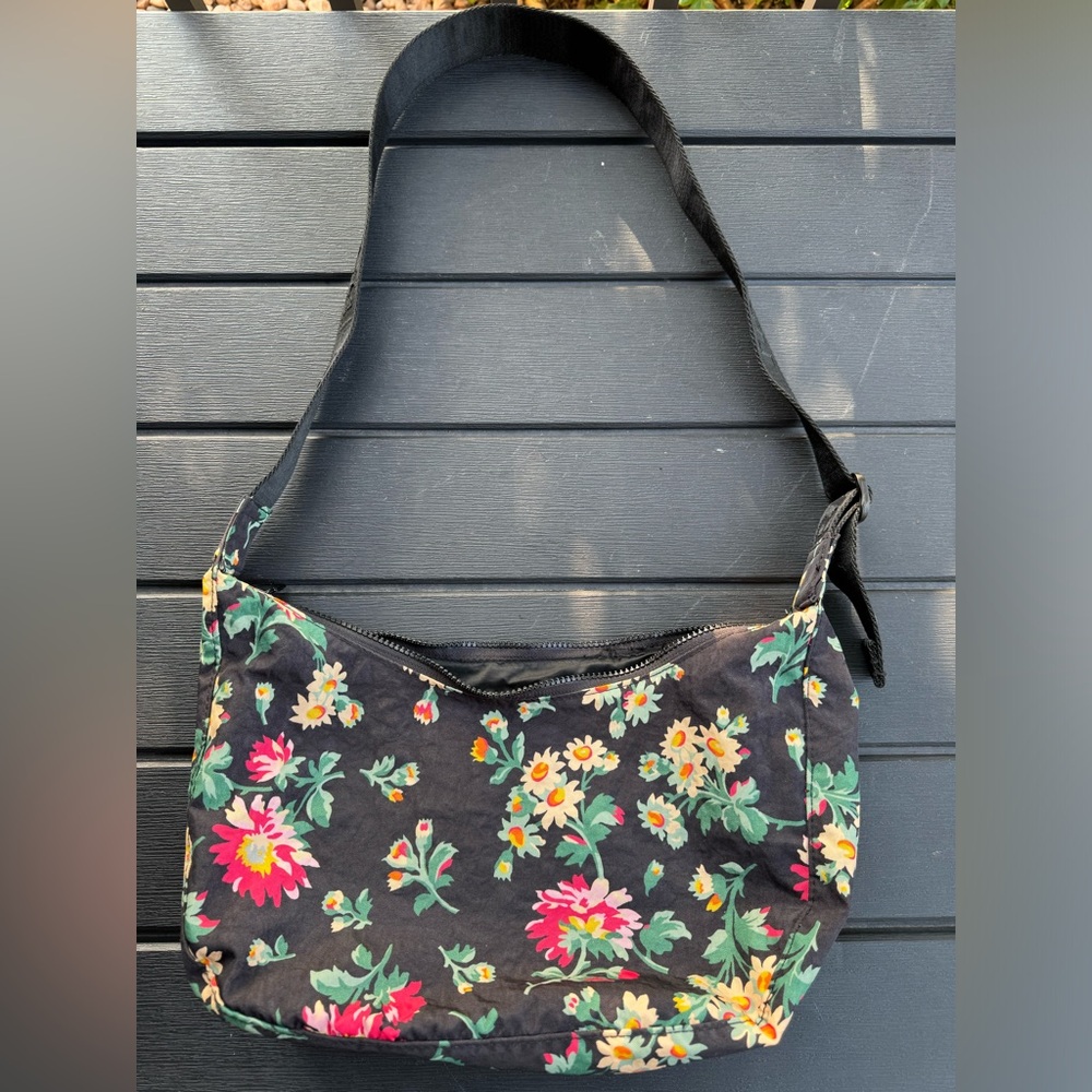 Baggu x Laura Ashley medium crescent bag